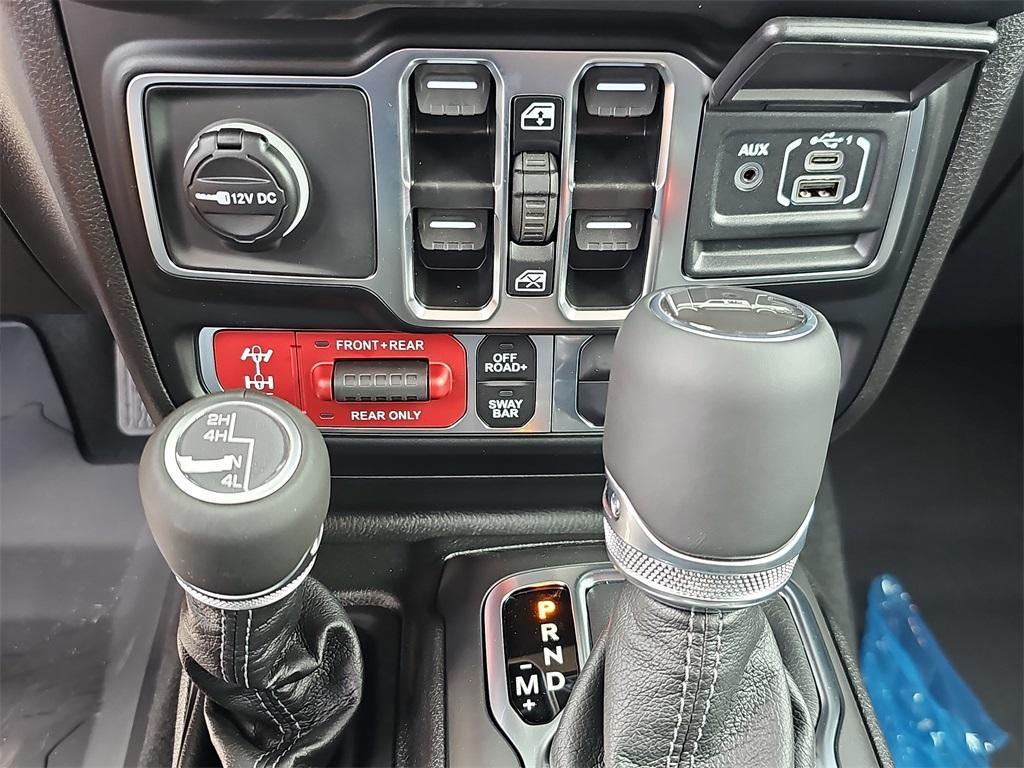 new 2025 Jeep Gladiator car, priced at $44,995