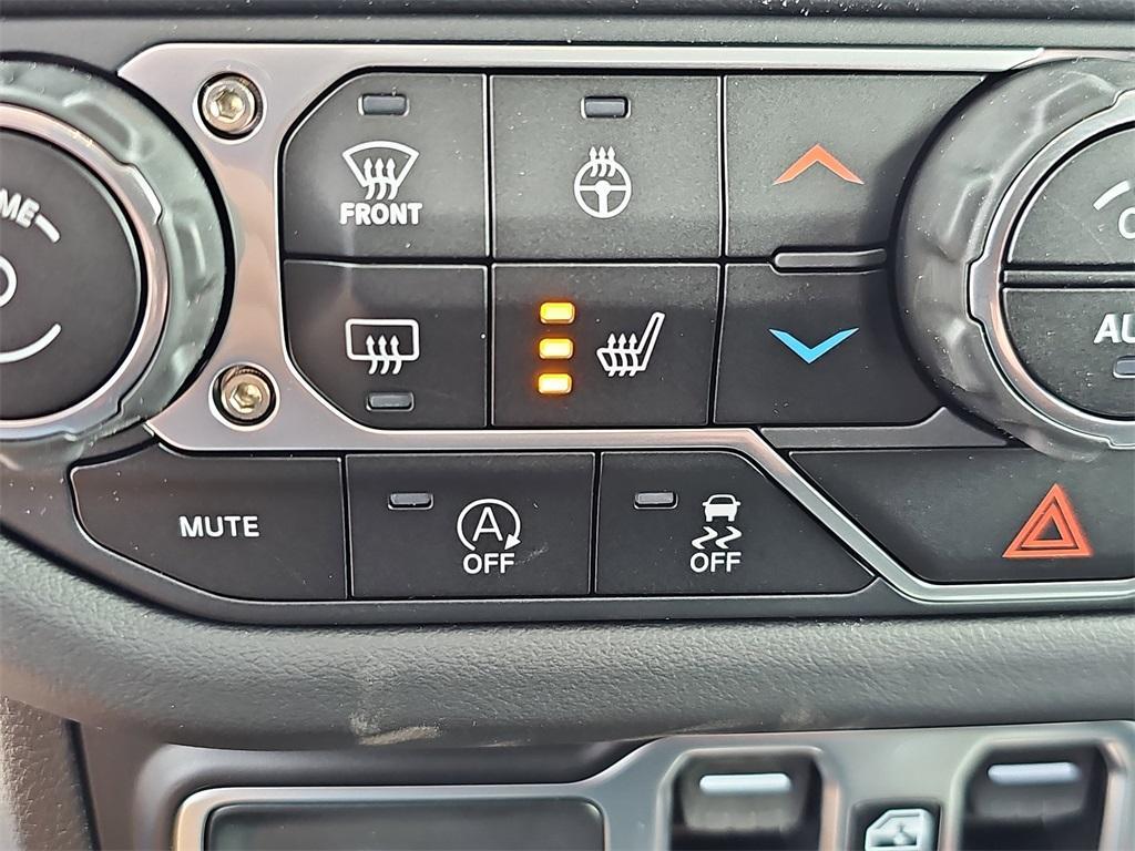 new 2025 Jeep Gladiator car, priced at $44,995