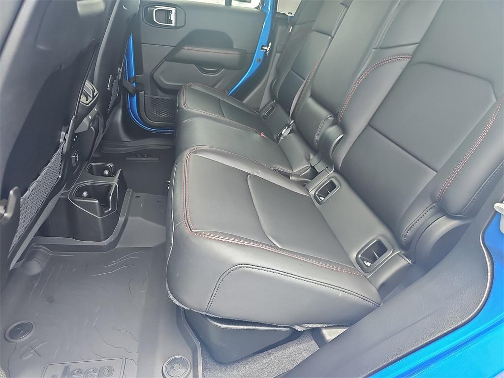 new 2025 Jeep Gladiator car, priced at $44,995