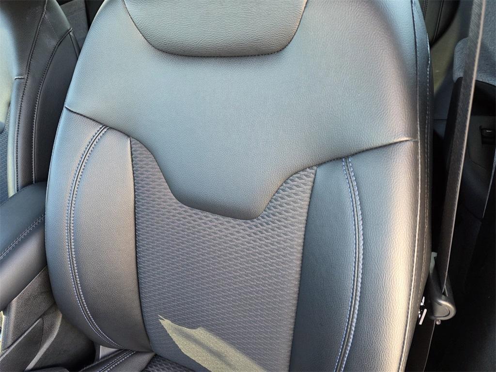 used 2025 Jeep Compass car, priced at $25,999