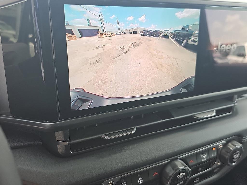 new 2025 Jeep Gladiator car, priced at $39,991