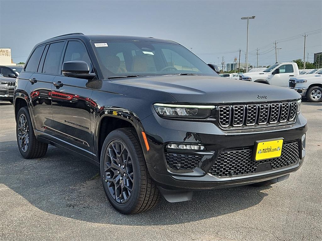 new 2025 Jeep Grand Cherokee car, priced at $54,761