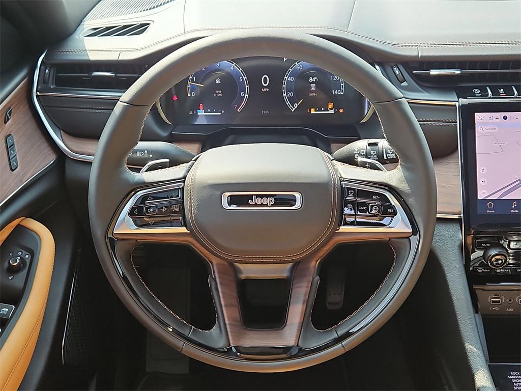 new 2025 Jeep Grand Cherokee car, priced at $54,761