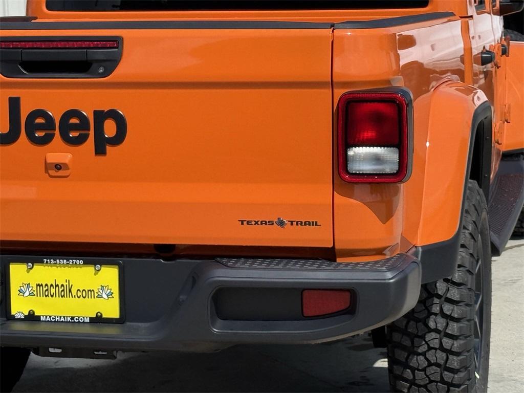 new 2025 Jeep Gladiator car, priced at $41,147