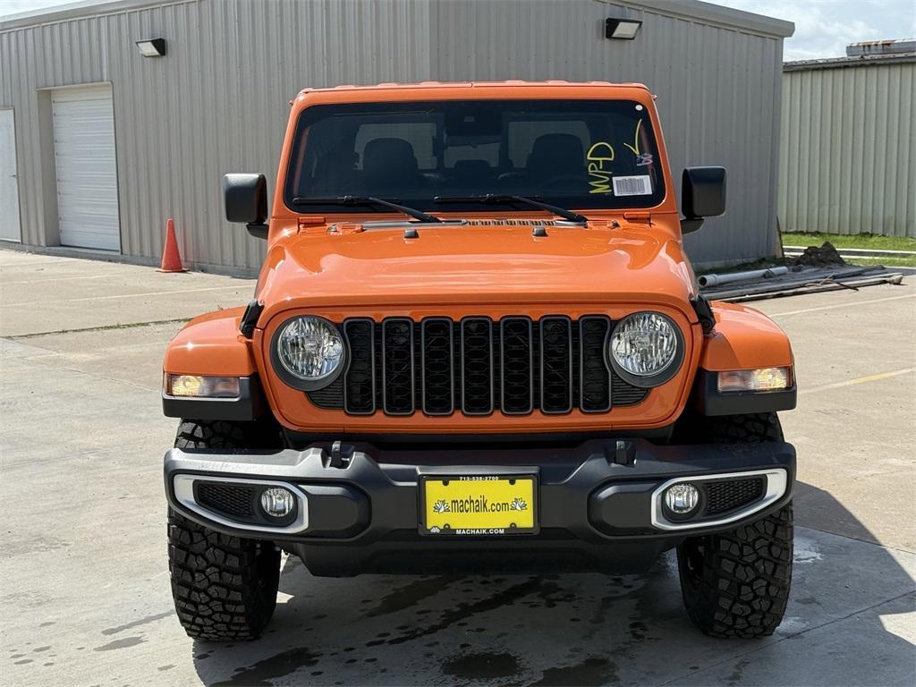 new 2025 Jeep Gladiator car, priced at $41,147