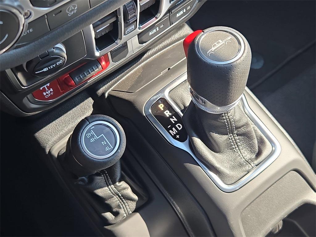 new 2025 Jeep Gladiator car, priced at $50,879