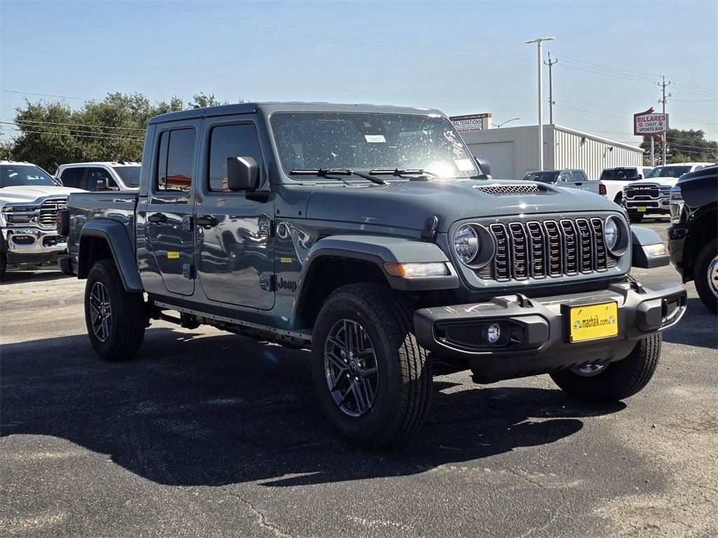 new 2025 Jeep Gladiator car, priced at $39,716