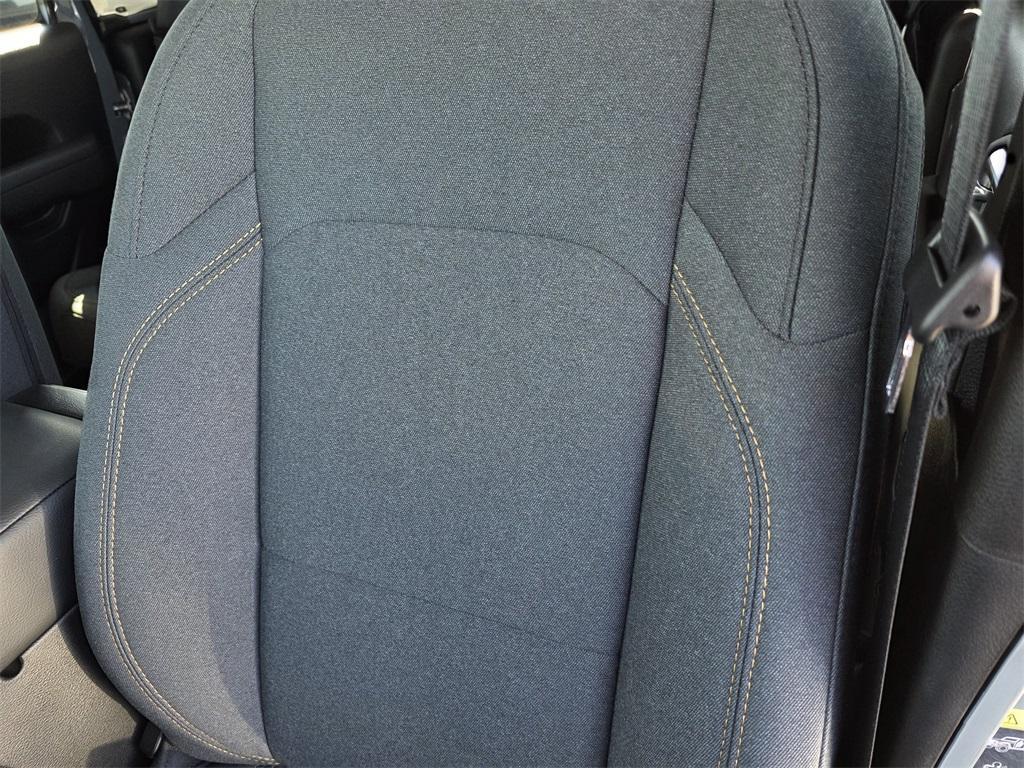 new 2025 Jeep Gladiator car, priced at $39,716