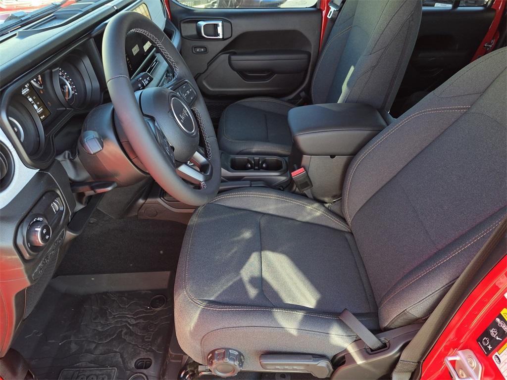 new 2025 Jeep Gladiator car, priced at $39,716