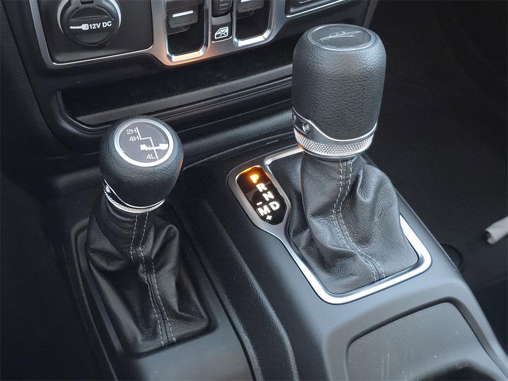 new 2025 Jeep Gladiator car, priced at $39,716