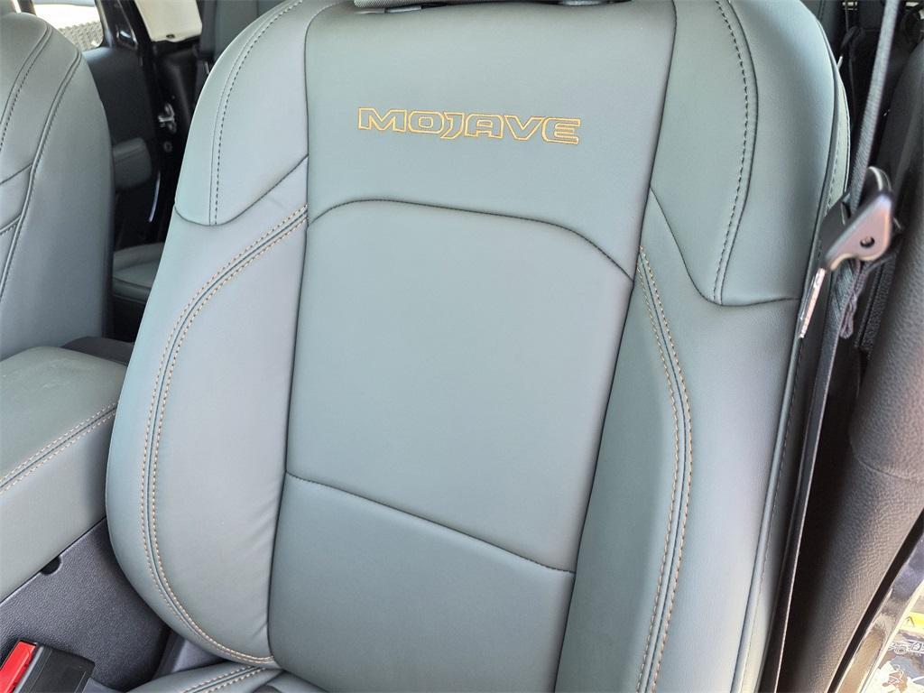 new 2025 Jeep Gladiator car, priced at $47,097