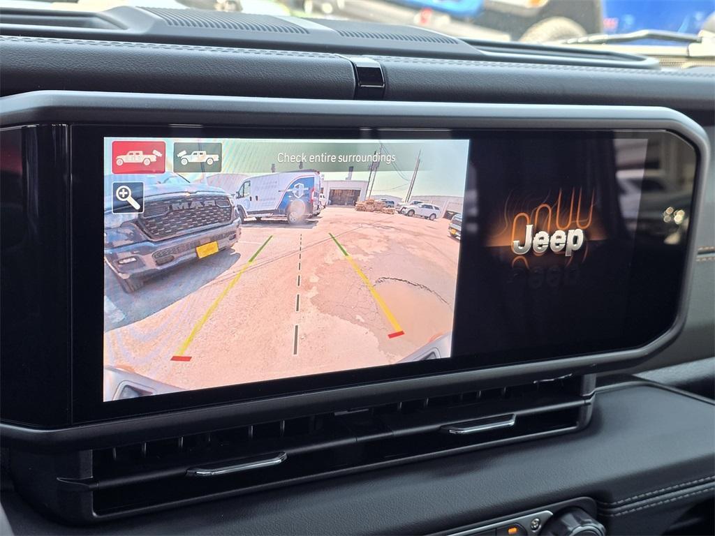 new 2025 Jeep Gladiator car, priced at $47,097