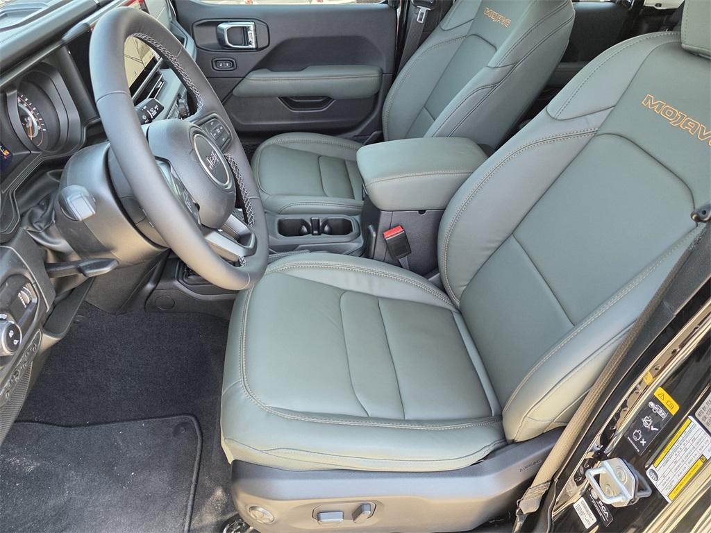 new 2025 Jeep Gladiator car, priced at $47,097