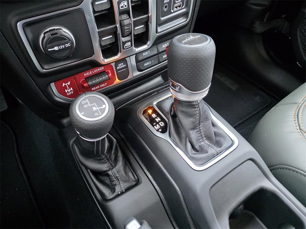 new 2025 Jeep Gladiator car, priced at $47,097
