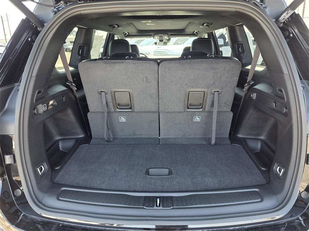 new 2025 Jeep Grand Cherokee L car, priced at $43,991