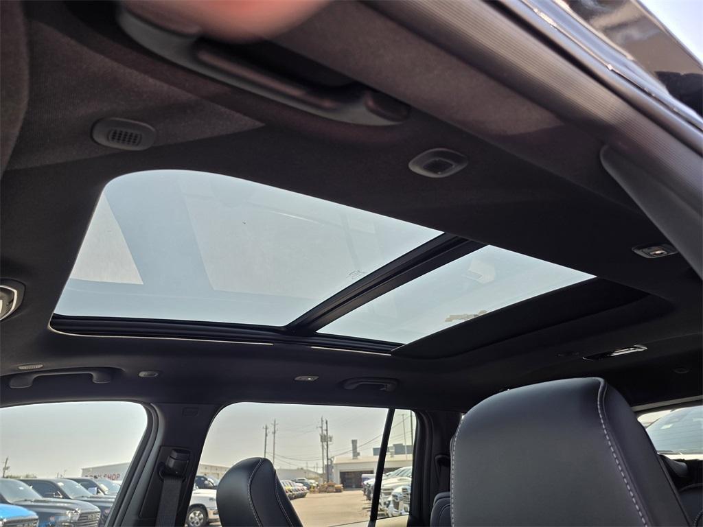 new 2025 Jeep Grand Cherokee L car, priced at $43,991