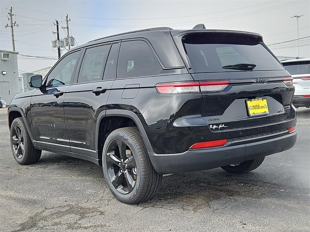 new 2025 Jeep Grand Cherokee car, priced at $46,283