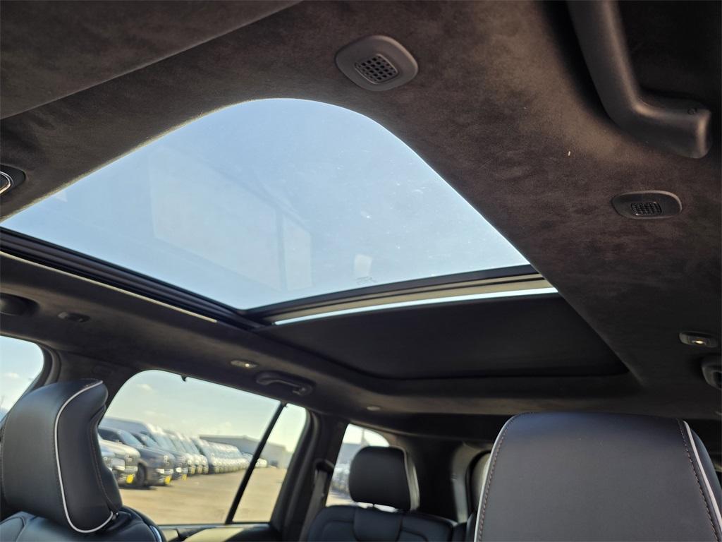 new 2025 Jeep Grand Cherokee car, priced at $57,368