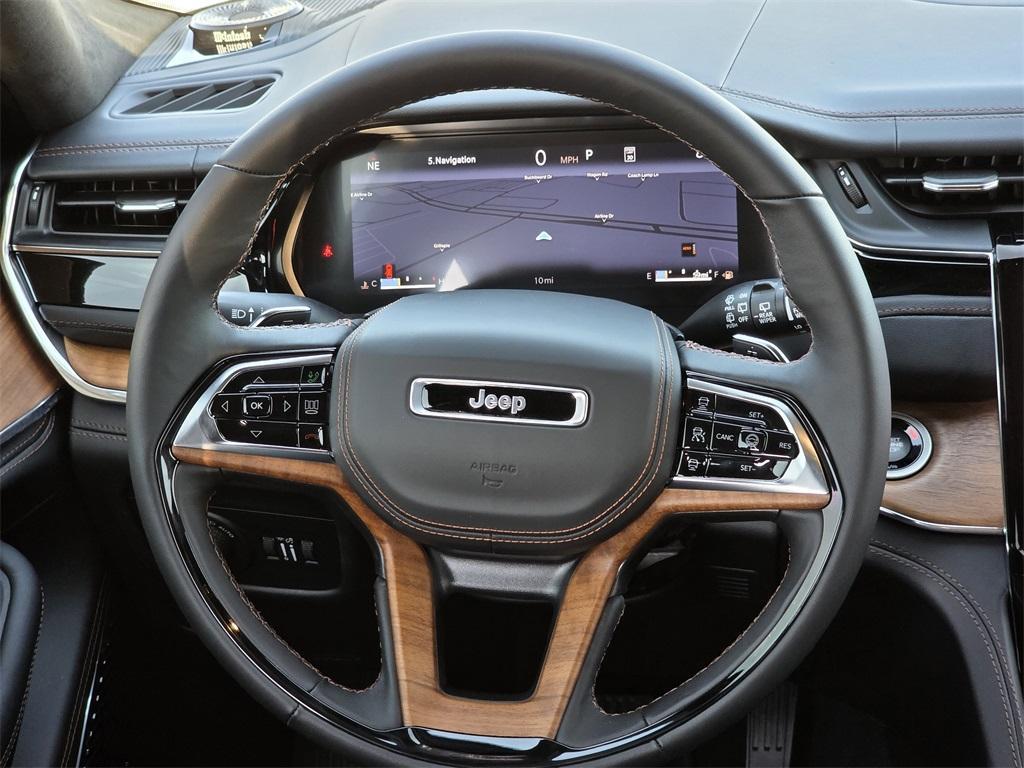new 2025 Jeep Grand Cherokee car, priced at $57,368