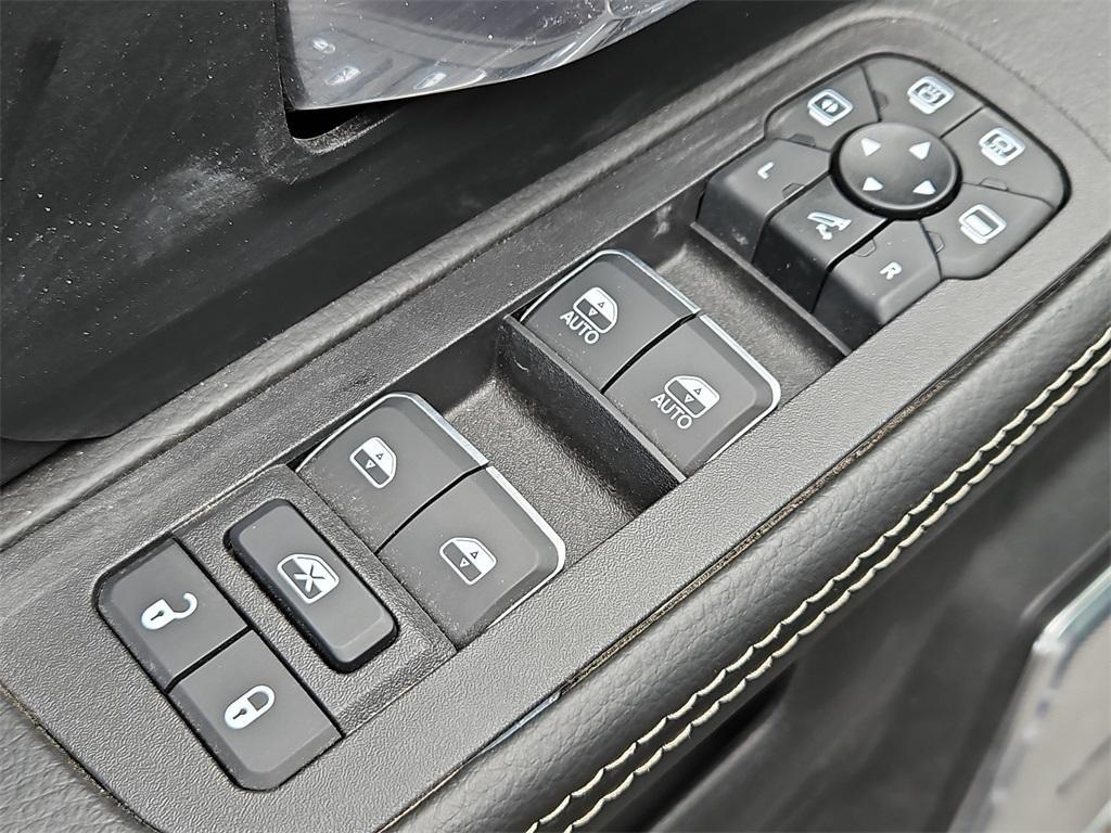new 2025 Ram 2500 car, priced at $76,777
