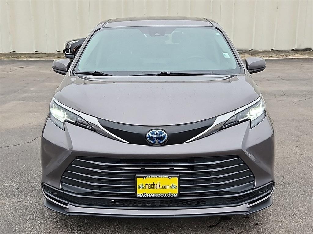 used 2022 Toyota Sienna car, priced at $34,691