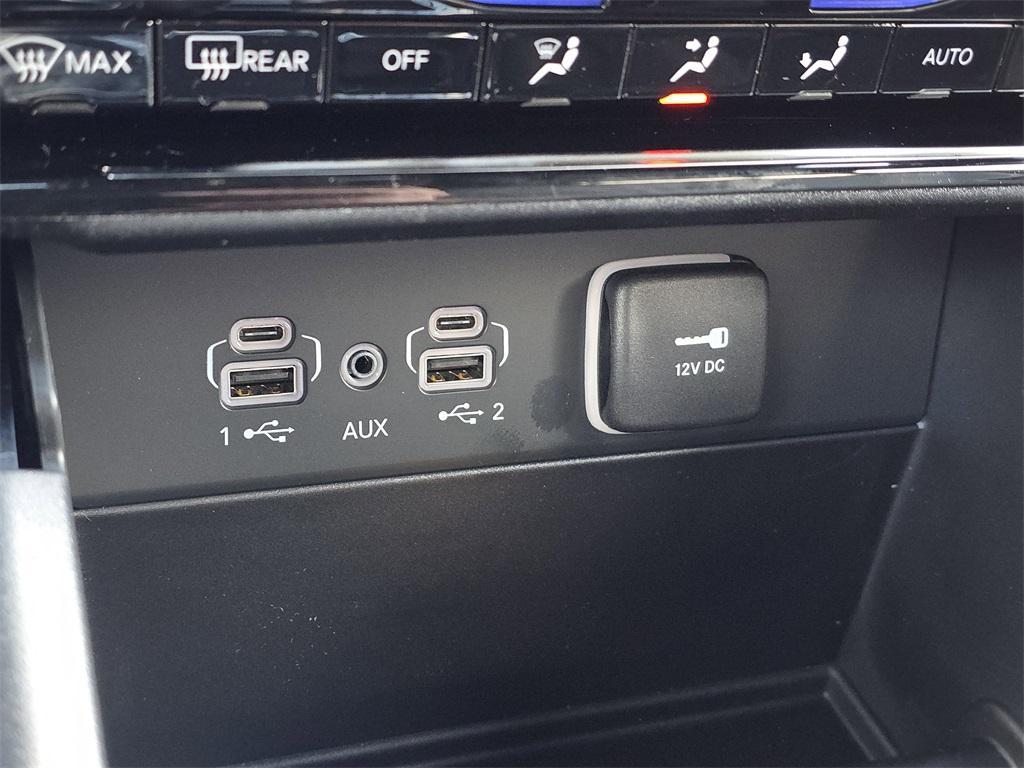 new 2025 Jeep Grand Cherokee L car, priced at $44,381