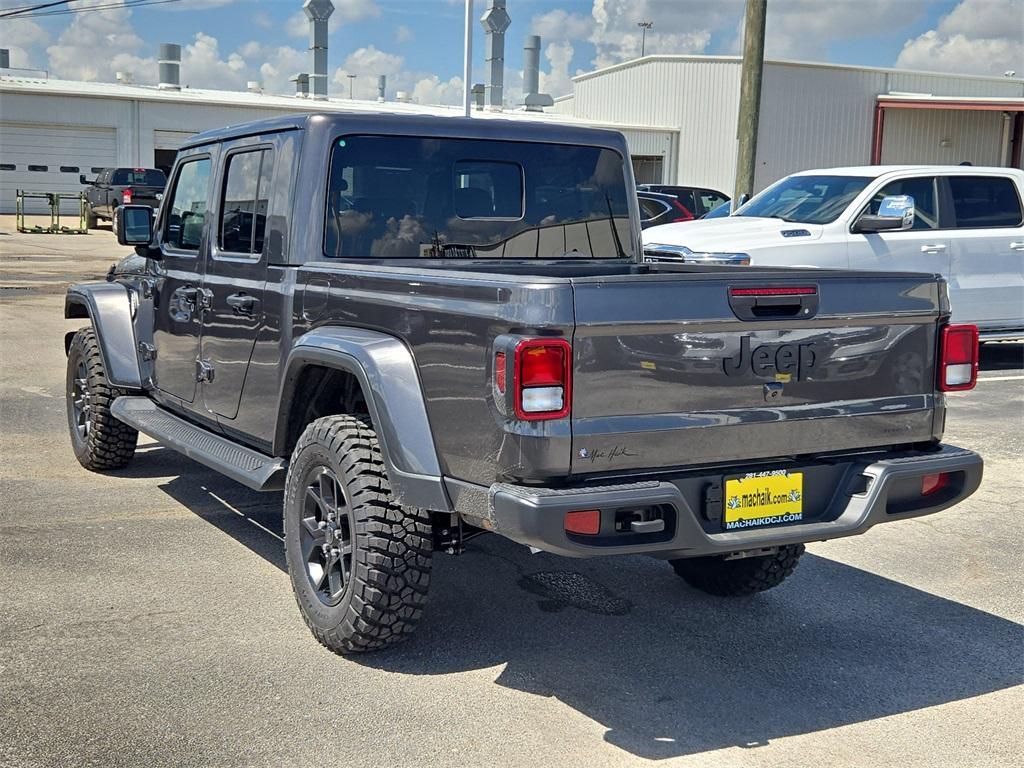 new 2025 Jeep Gladiator car, priced at $39,991