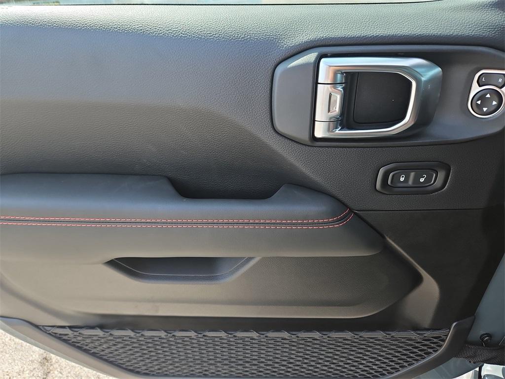 new 2025 Jeep Gladiator car, priced at $44,995