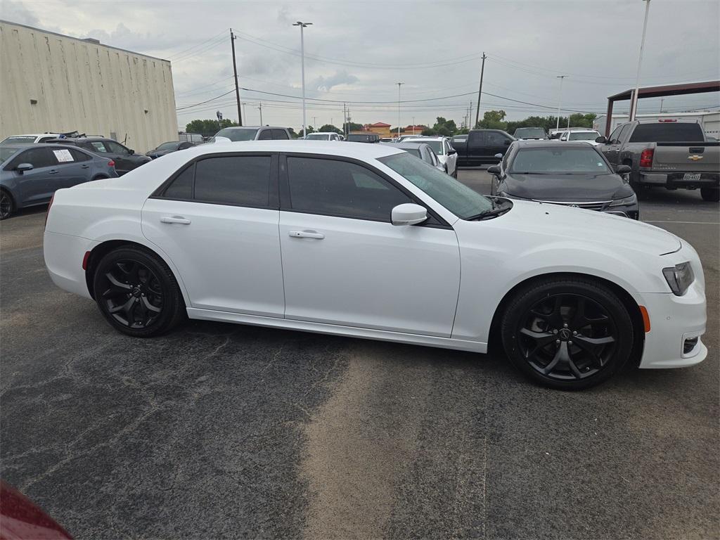 used 2022 Chrysler 300 car, priced at $21,291