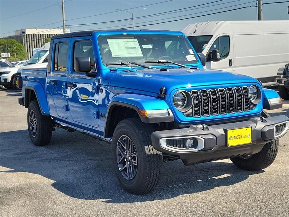 new 2024 Jeep Gladiator car, priced at $44,220