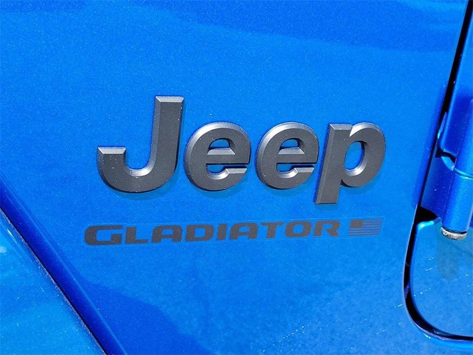 new 2024 Jeep Gladiator car, priced at $44,220