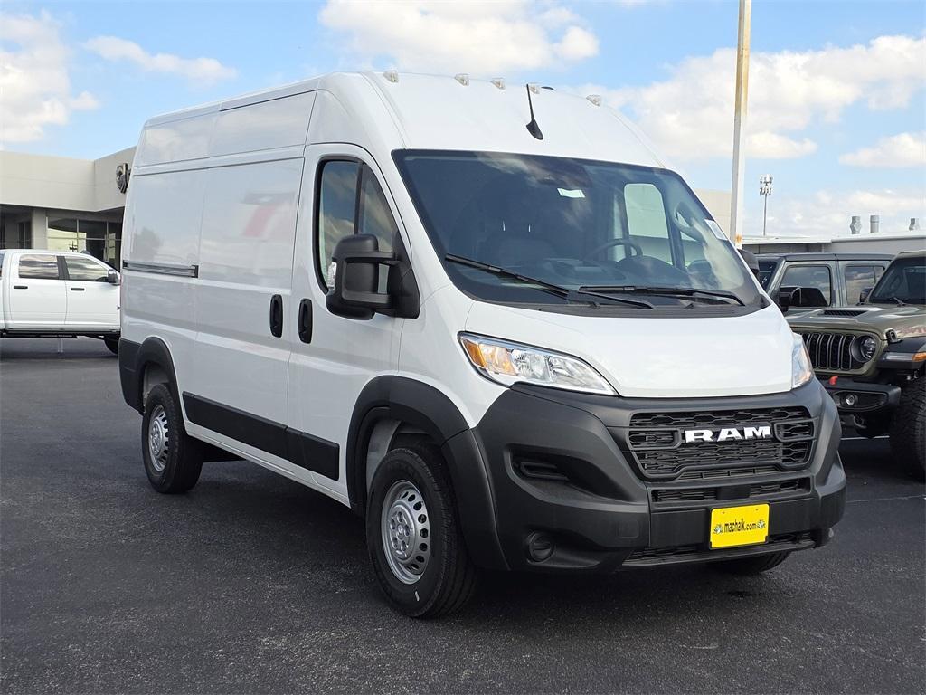 new 2025 Ram ProMaster 2500 car, priced at $43,212