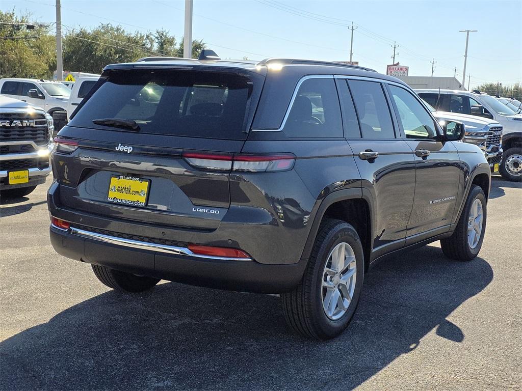 new 2025 Jeep Grand Cherokee car, priced at $33,108