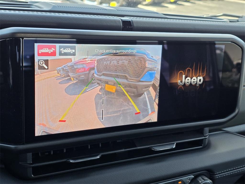 new 2025 Jeep Gladiator car, priced at $47,097