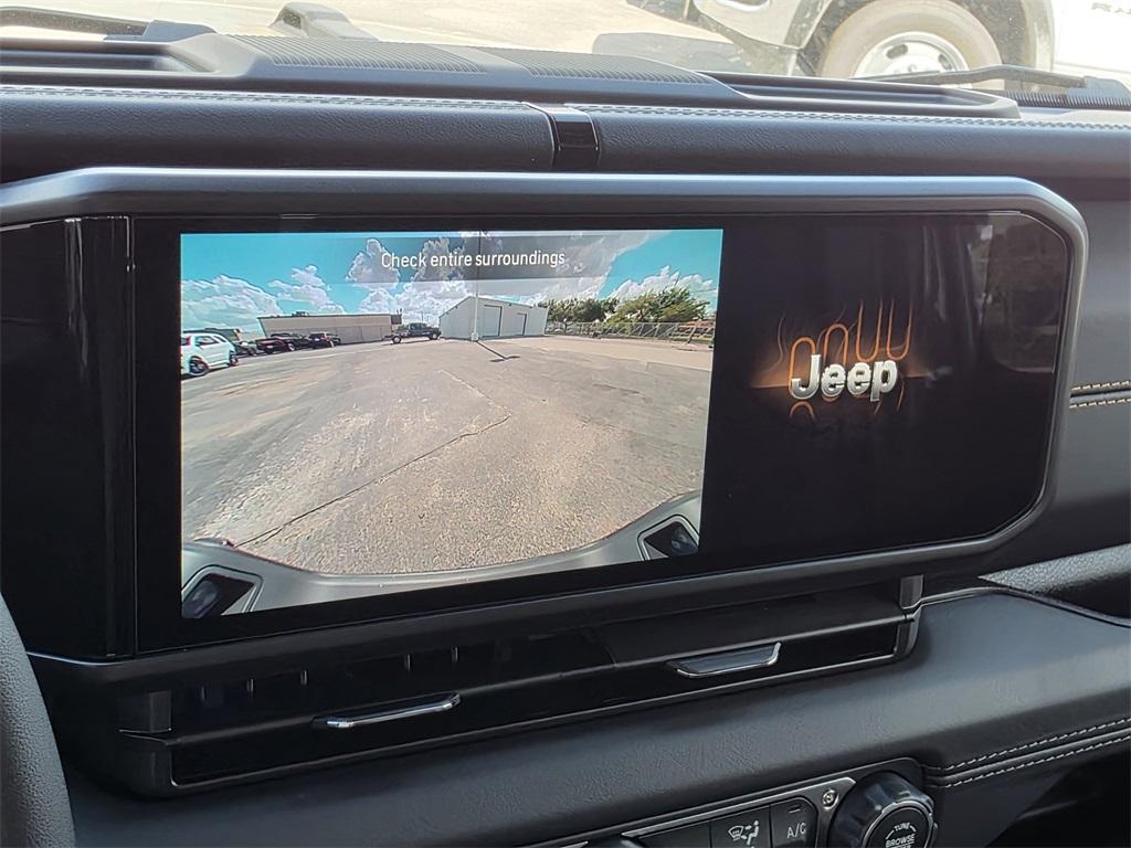 new 2025 Jeep Gladiator car, priced at $41,038