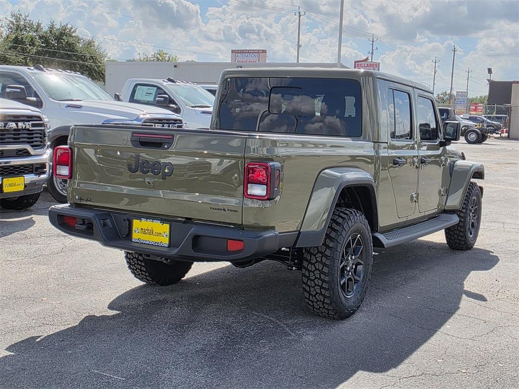 new 2025 Jeep Gladiator car, priced at $41,038