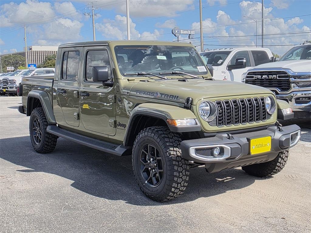 new 2025 Jeep Gladiator car, priced at $41,038