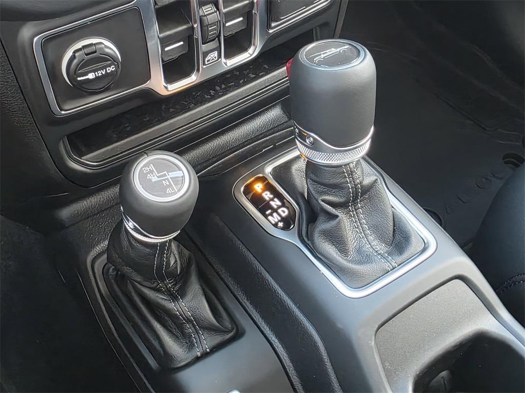 new 2025 Jeep Gladiator car, priced at $41,038