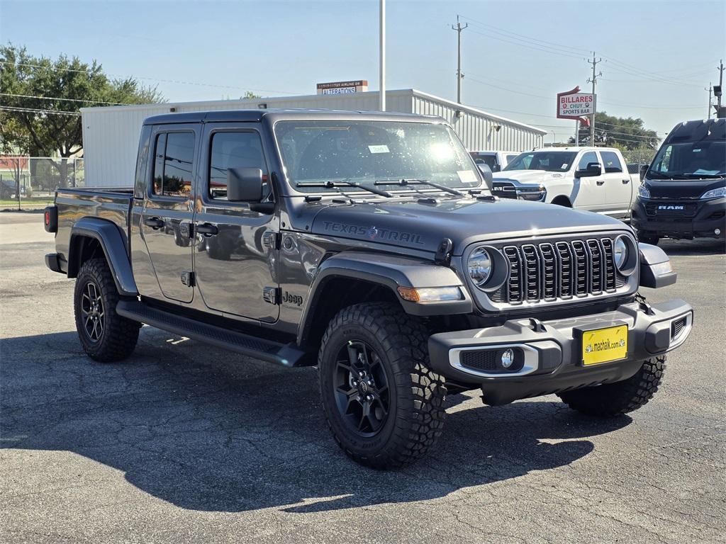 new 2025 Jeep Gladiator car, priced at $42,626