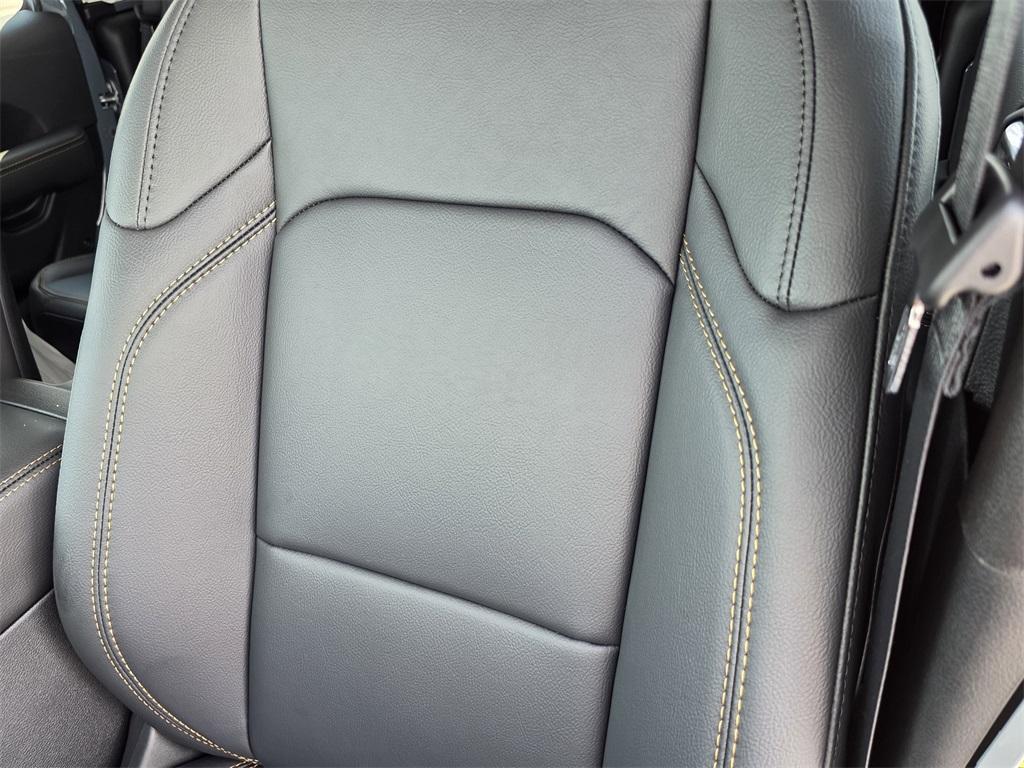 new 2025 Jeep Gladiator car, priced at $42,626