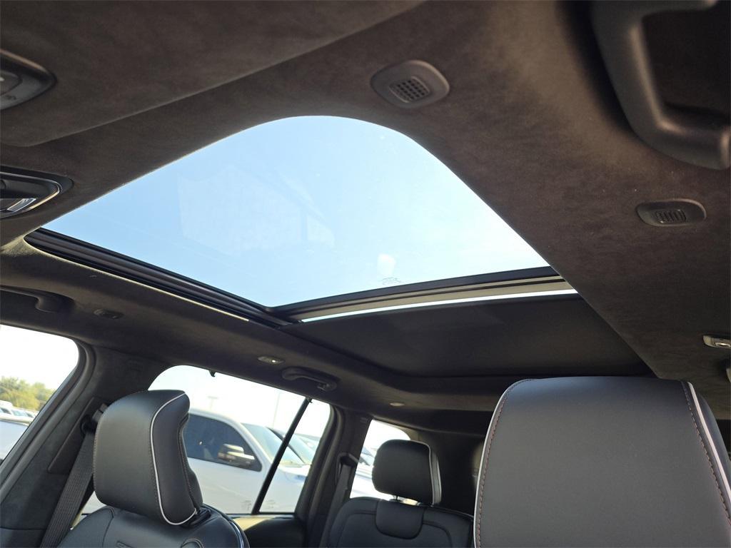 new 2025 Jeep Grand Cherokee car, priced at $57,885