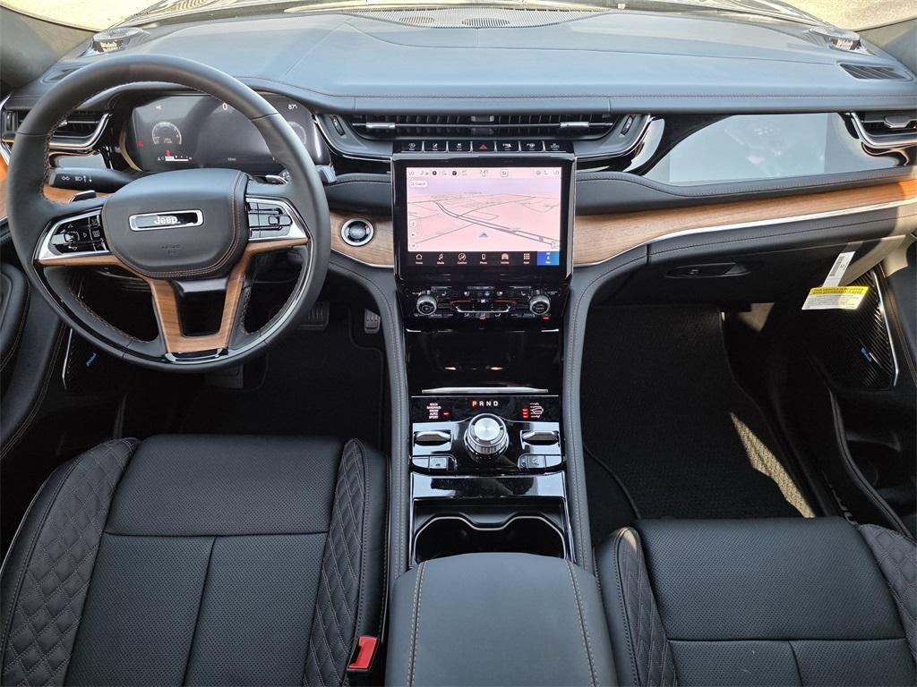 new 2025 Jeep Grand Cherokee car, priced at $57,885