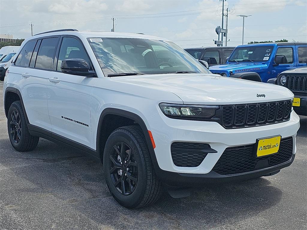 new 2025 Jeep Grand Cherokee car, priced at $37,007