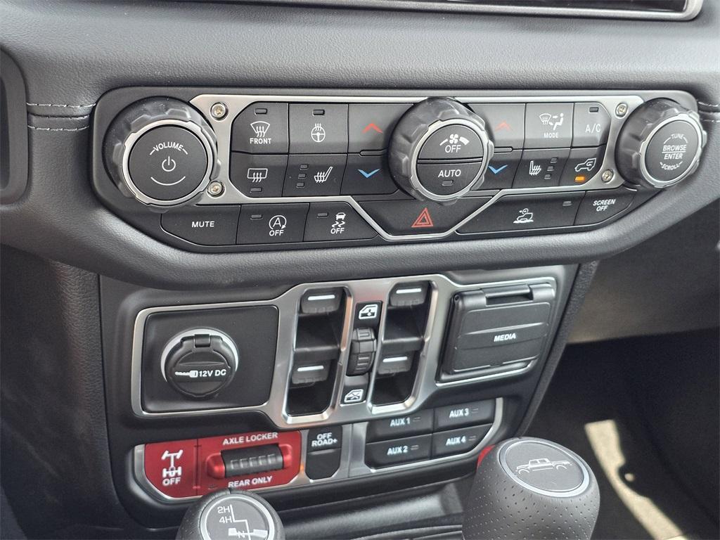 new 2025 Jeep Gladiator car, priced at $46,866