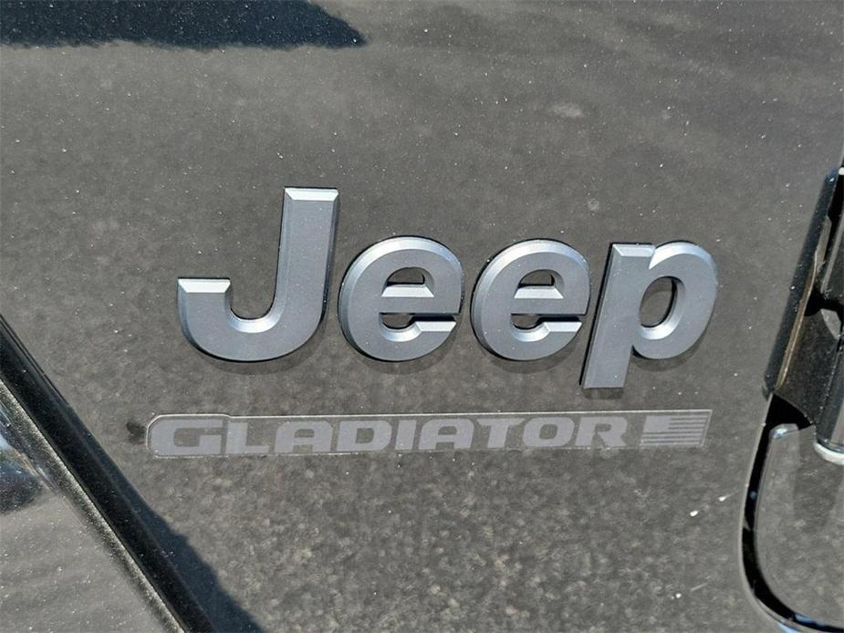 new 2024 Jeep Gladiator car, priced at $41,717