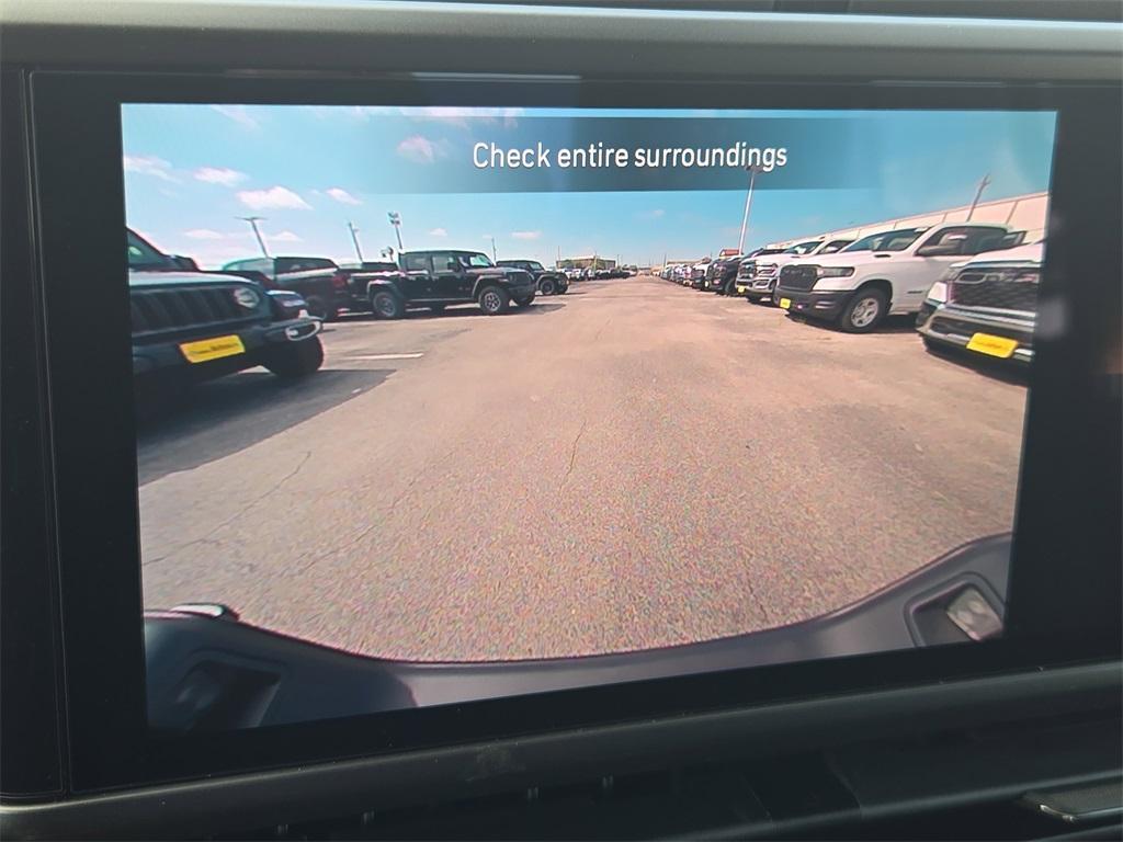 new 2025 Jeep Gladiator car, priced at $39,991