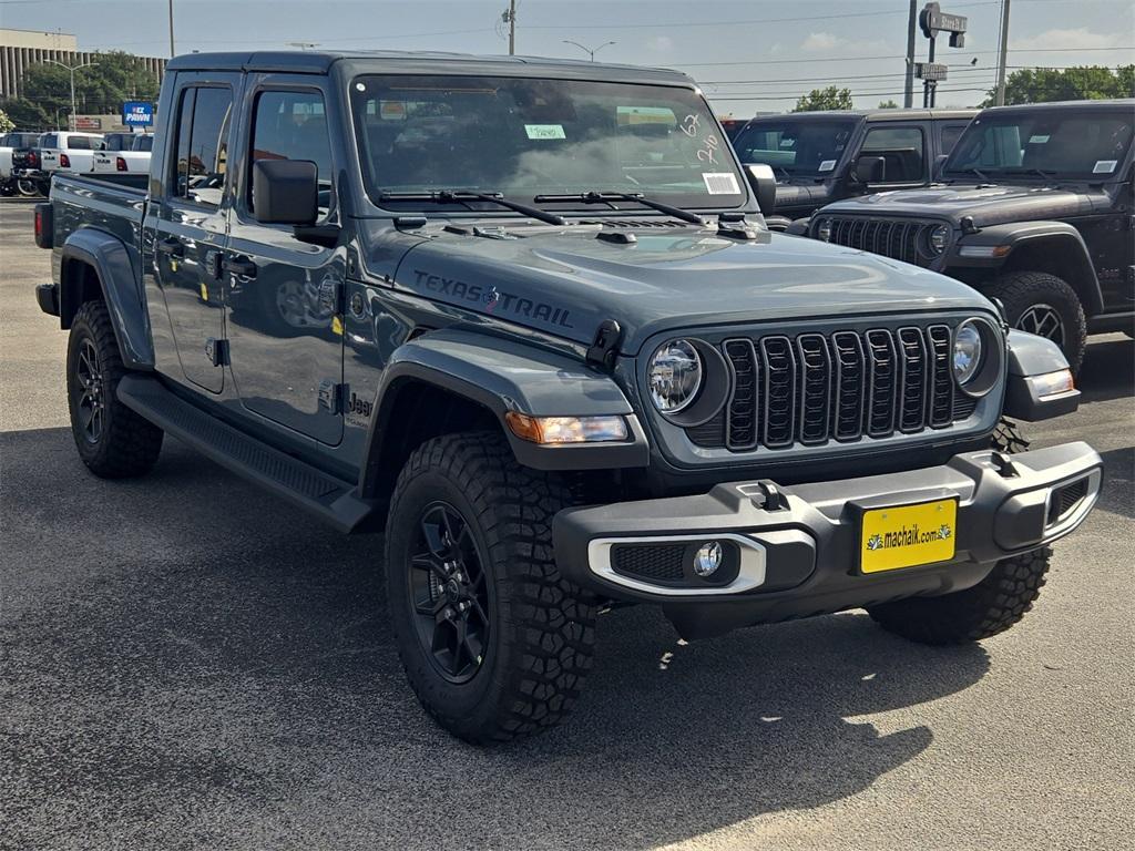 new 2025 Jeep Gladiator car, priced at $39,991