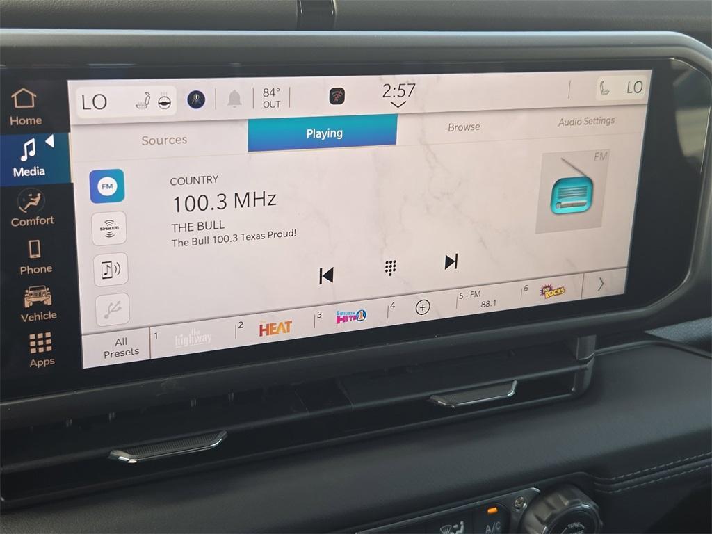 new 2025 Jeep Gladiator car, priced at $39,991