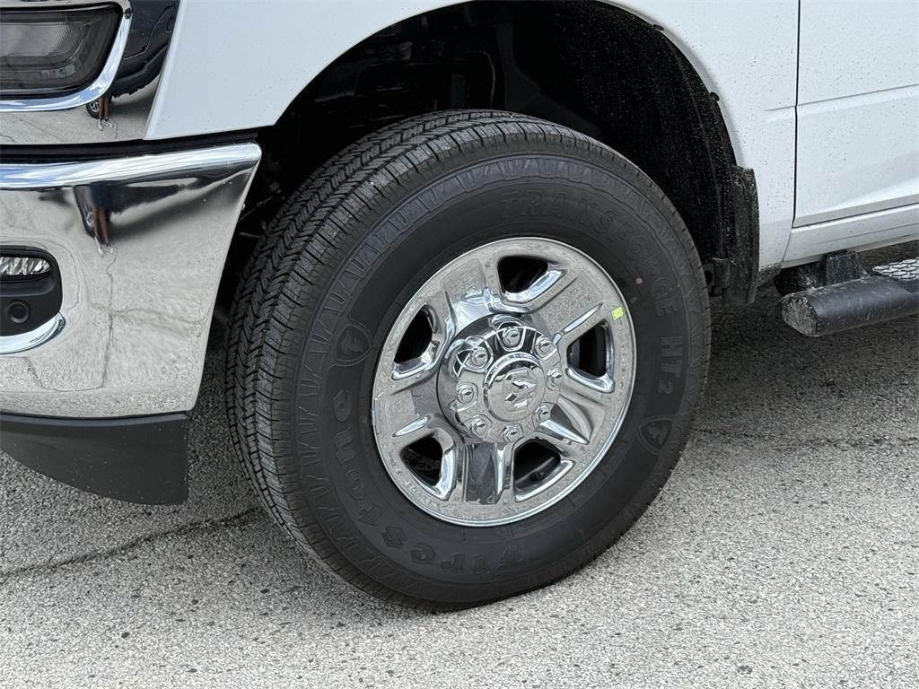 new 2025 Ram 3500 car, priced at $64,289