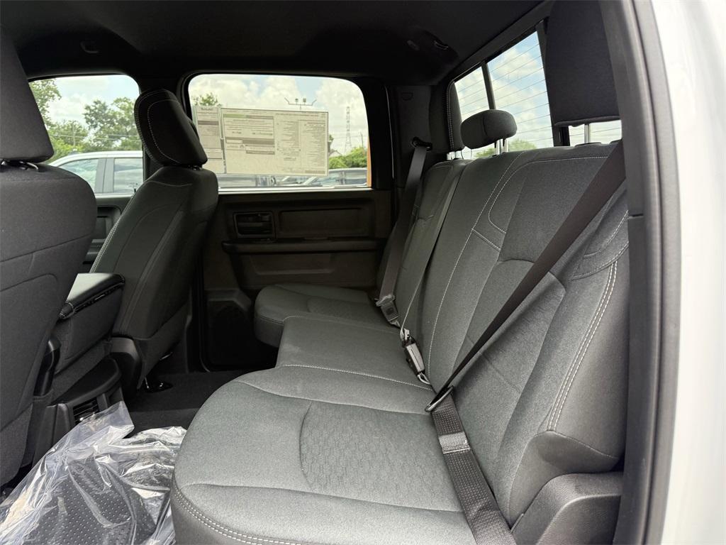 new 2025 Ram 3500 car, priced at $64,289